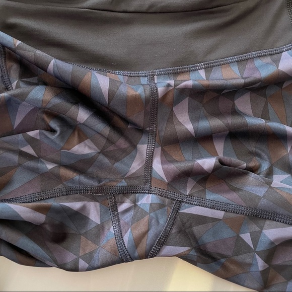 lululemon Speed Tight II Stained Glass Leggings 6 - Picture 8 of 13